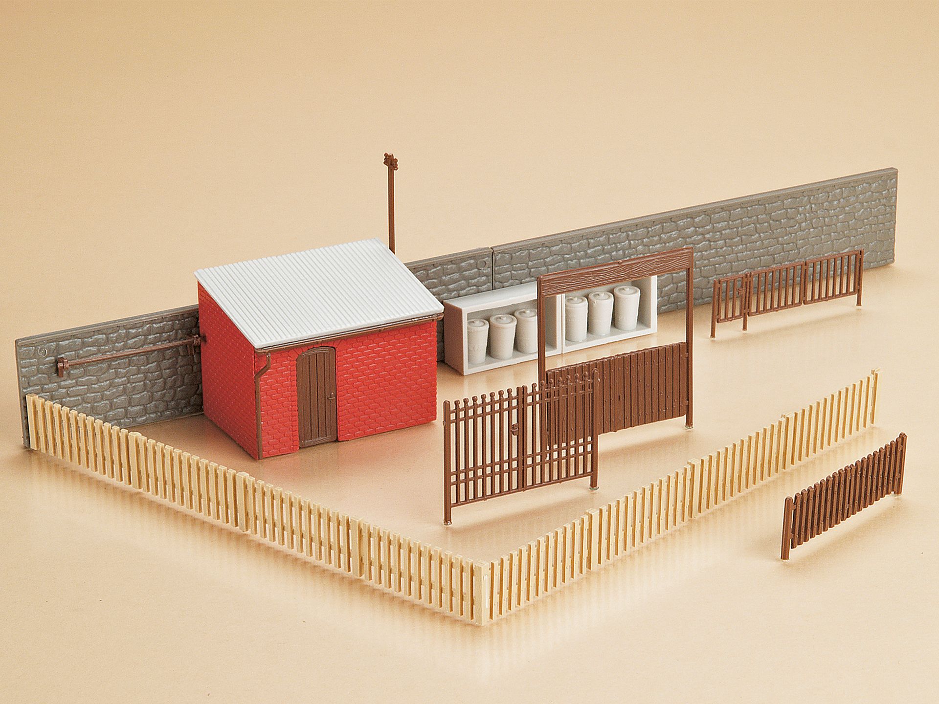 12256 Auhagen H0/TT Tore und Häuserzubehör