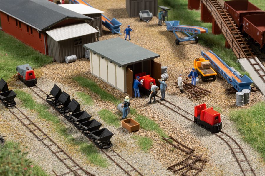 43700 Auhagen TT Feldbahnset mit Lokschuppen